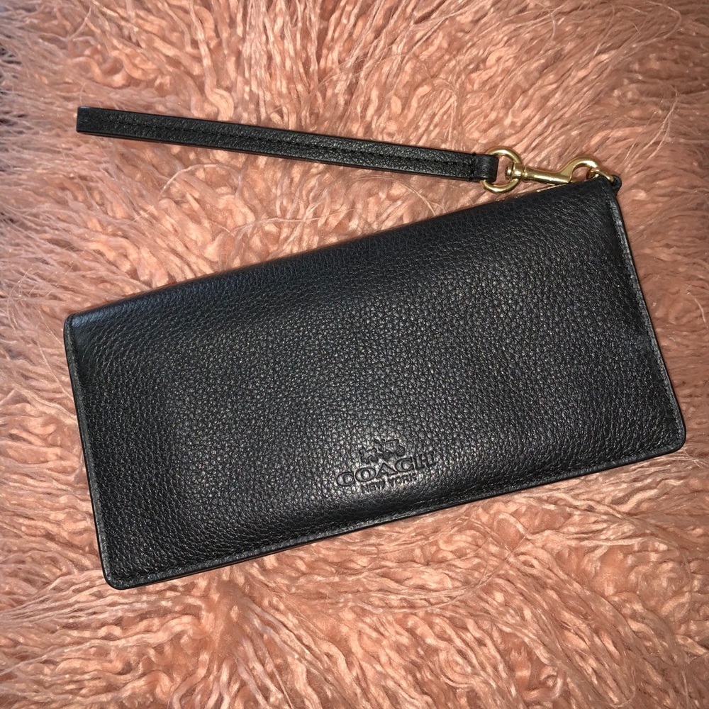 COACH - Black Snap Wristlet